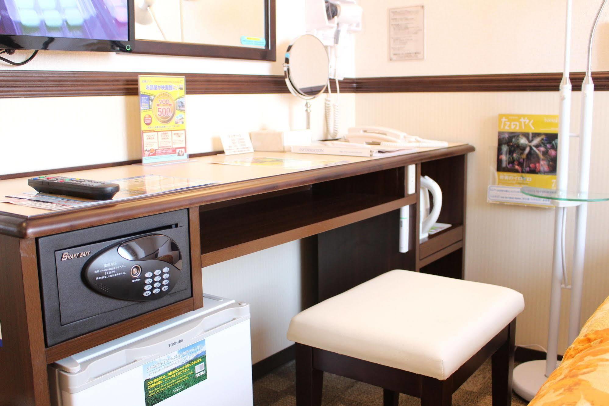 Toyoko Inn Gifu-Hashima-Eki Shinkansen Minami-Guchi Hashima  Экстерьер фото